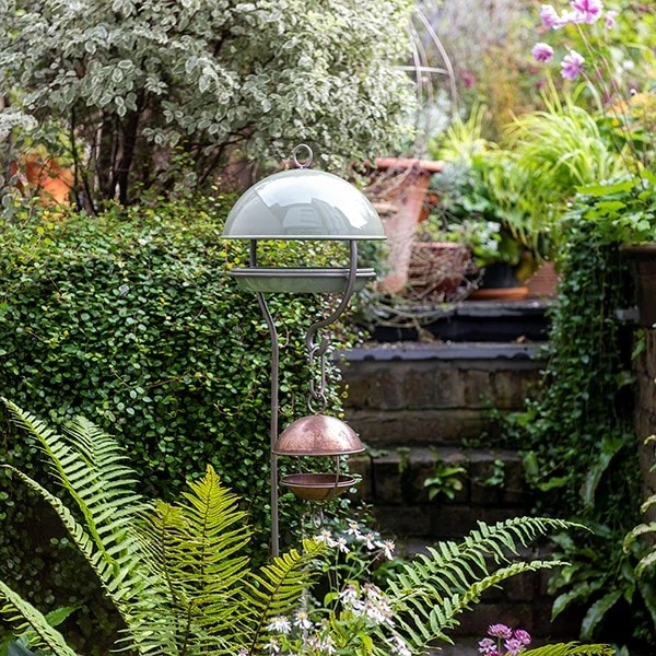 Crocus Green Stake Bird Feeding Dome 4 Crocus Green Stake Bird Feeding Dome - Image 2